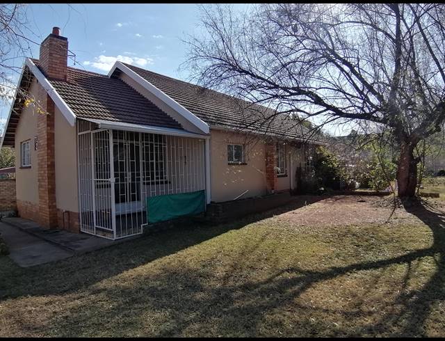 3 BEDROOM FREEHOLD SOLD IN STILFONTEIN EXT 1